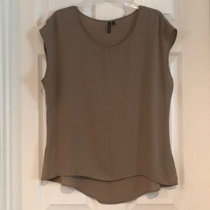 Cap sleeve top